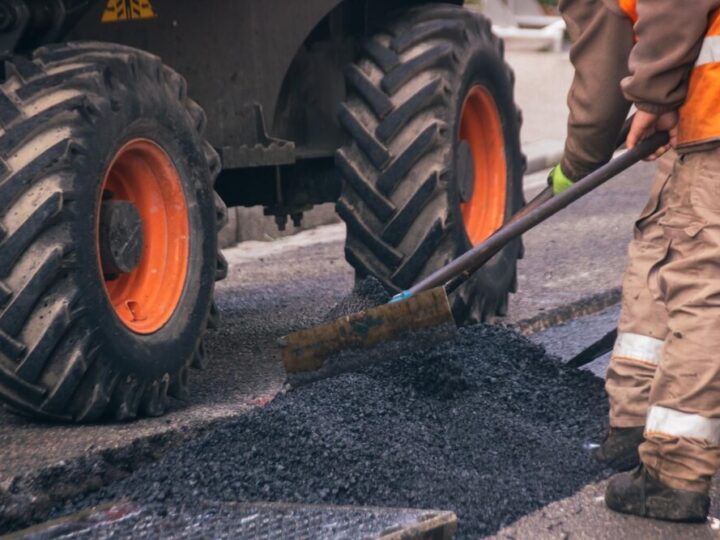 Tymczasowe zmiany w ruchu drogowym w Poraju na Dzień Wszystkich Świętych