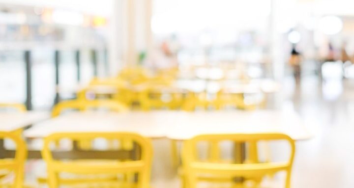 Różowa skrzyneczka w Choroniu: wsparcie dla uczennic w nowoczesnej szkole