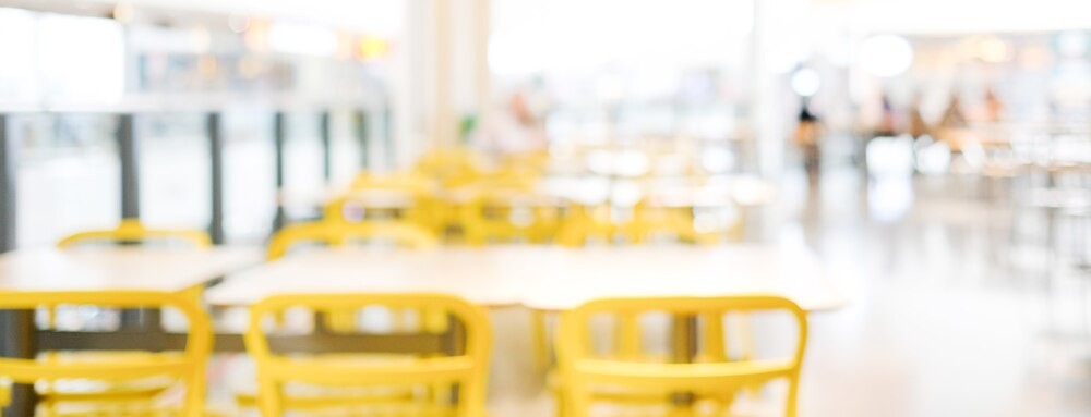 Różowa skrzyneczka w Choroniu: wsparcie dla uczennic w nowoczesnej szkole