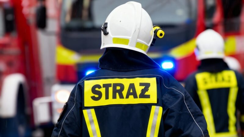 Nowy wóz ratowniczo-gaśniczy dla OSP Myszków-Smudzówka oficjalnie przekazany