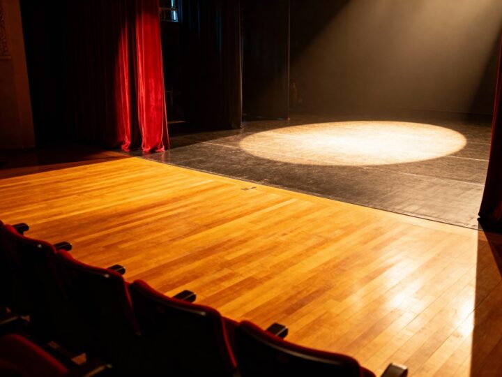 Przedszkolaki z Poraja w magicznej podróży do świata teatru w Częstochowie