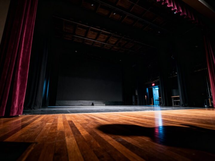 Humorystyczna walka dobra ze złem w „Igraszkach z diabłem” w Teatrze „Reduta Śląska