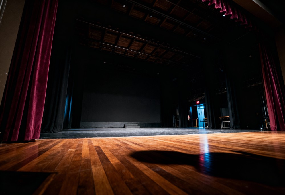 Humorystyczna walka dobra ze złem w „Igraszkach z diabłem” w Teatrze „Reduta Śląska