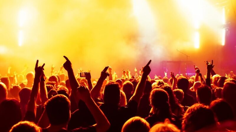 Kolędowanie w Myszkowie: Radosne chwile i wzruszające melodie