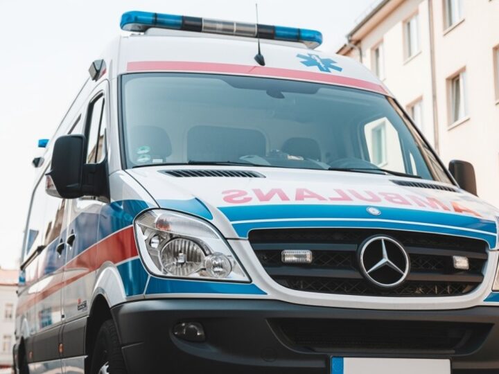 Pierwsza pomoc dla seniorów: jak uratować życie w nagłych wypadkach w Poraju