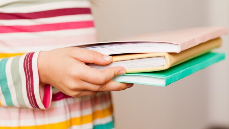 Uczniowie z Poraja budują przyjaźń poprzez literaturę w międzynarodowym projekcie edukacyjnym