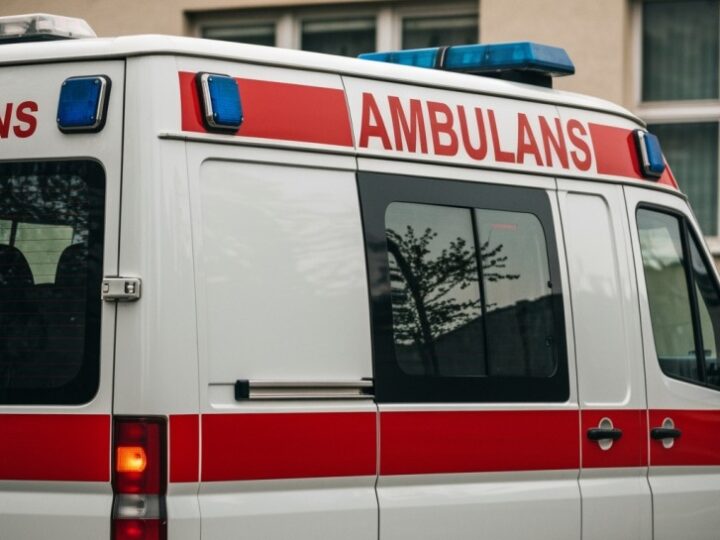 Bezpieczeństwo na drodze: Policjanci w przedszkolu