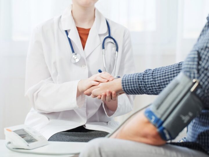 Osteoporoza: Cichy złodziej kości, który zagraża milionom